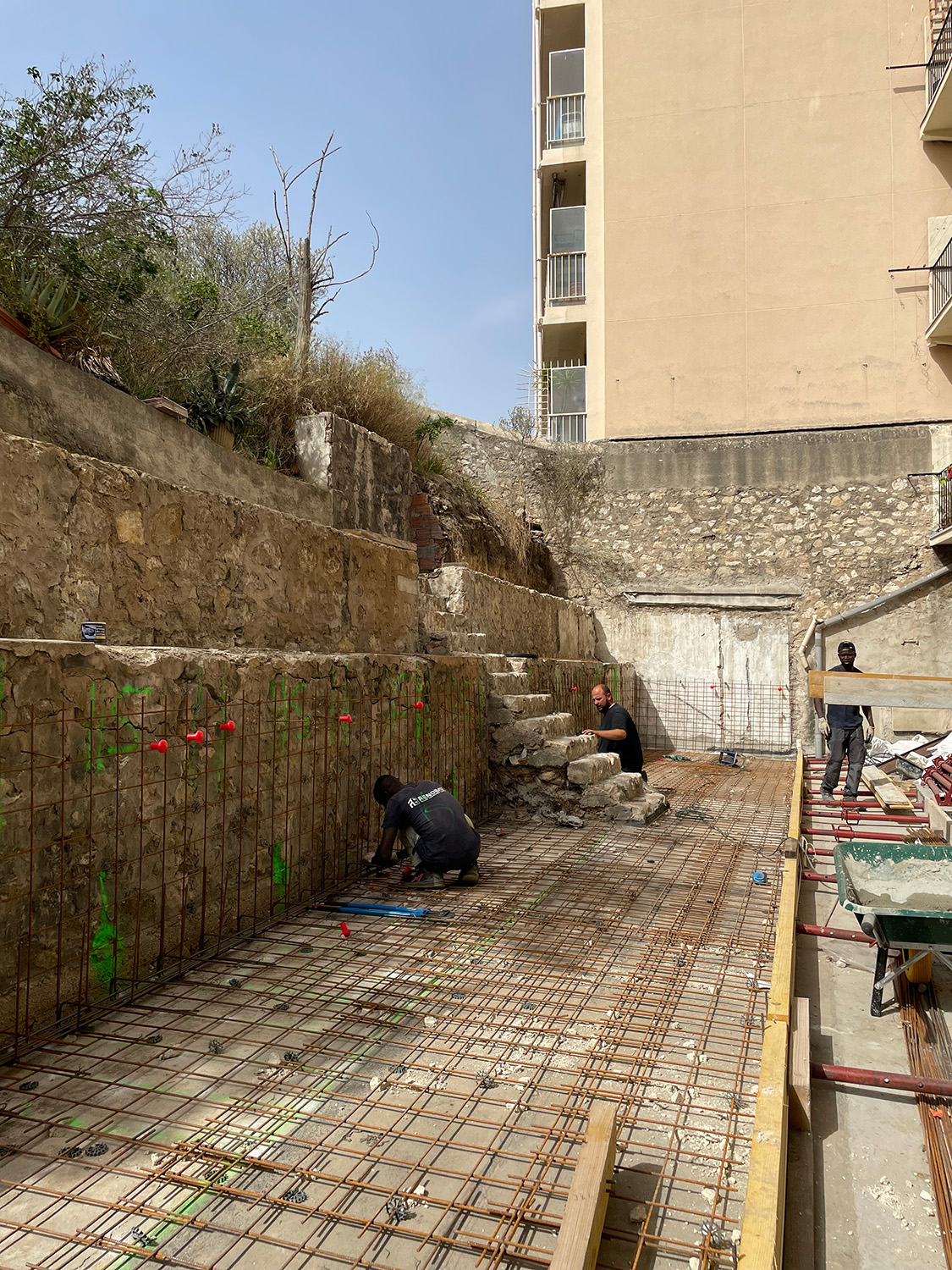 reconstructions de blocs de caves délabrées résidence marseille